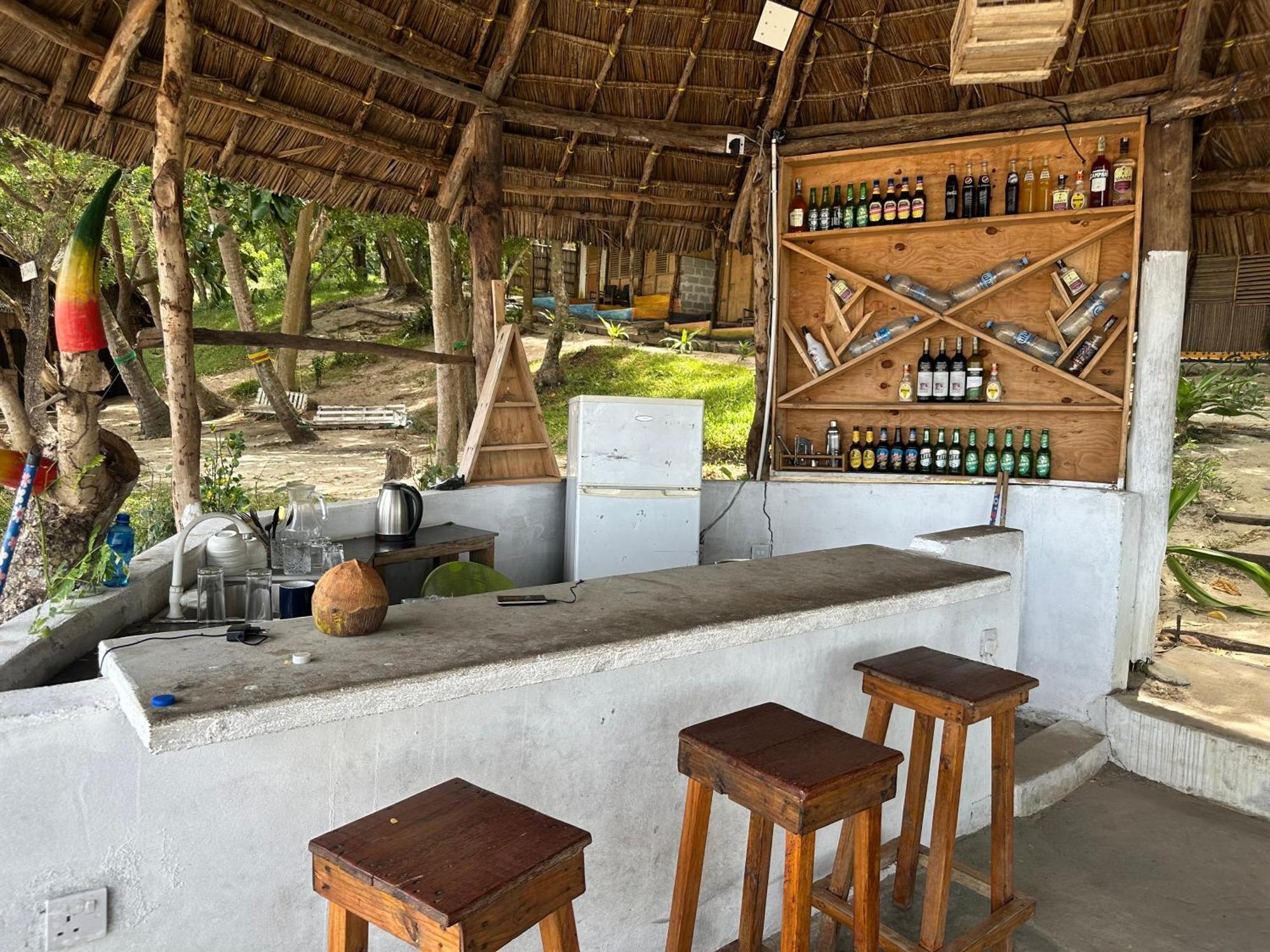 Maweni Beach Bungalows Килиндони Екстериор снимка