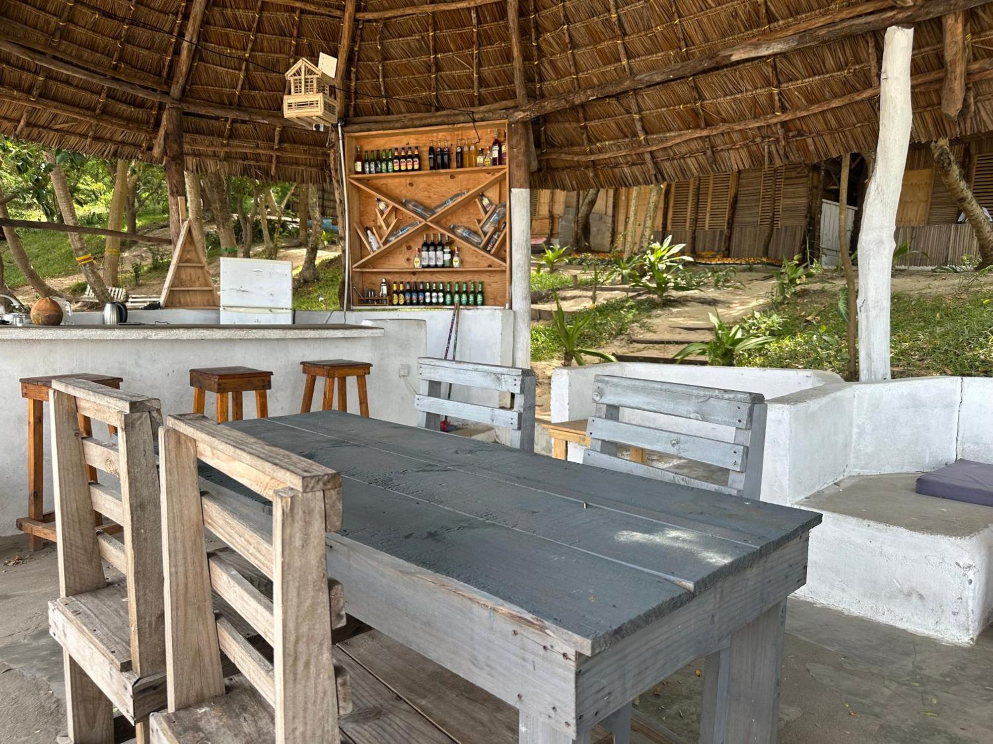 Maweni Beach Bungalows Килиндони Екстериор снимка