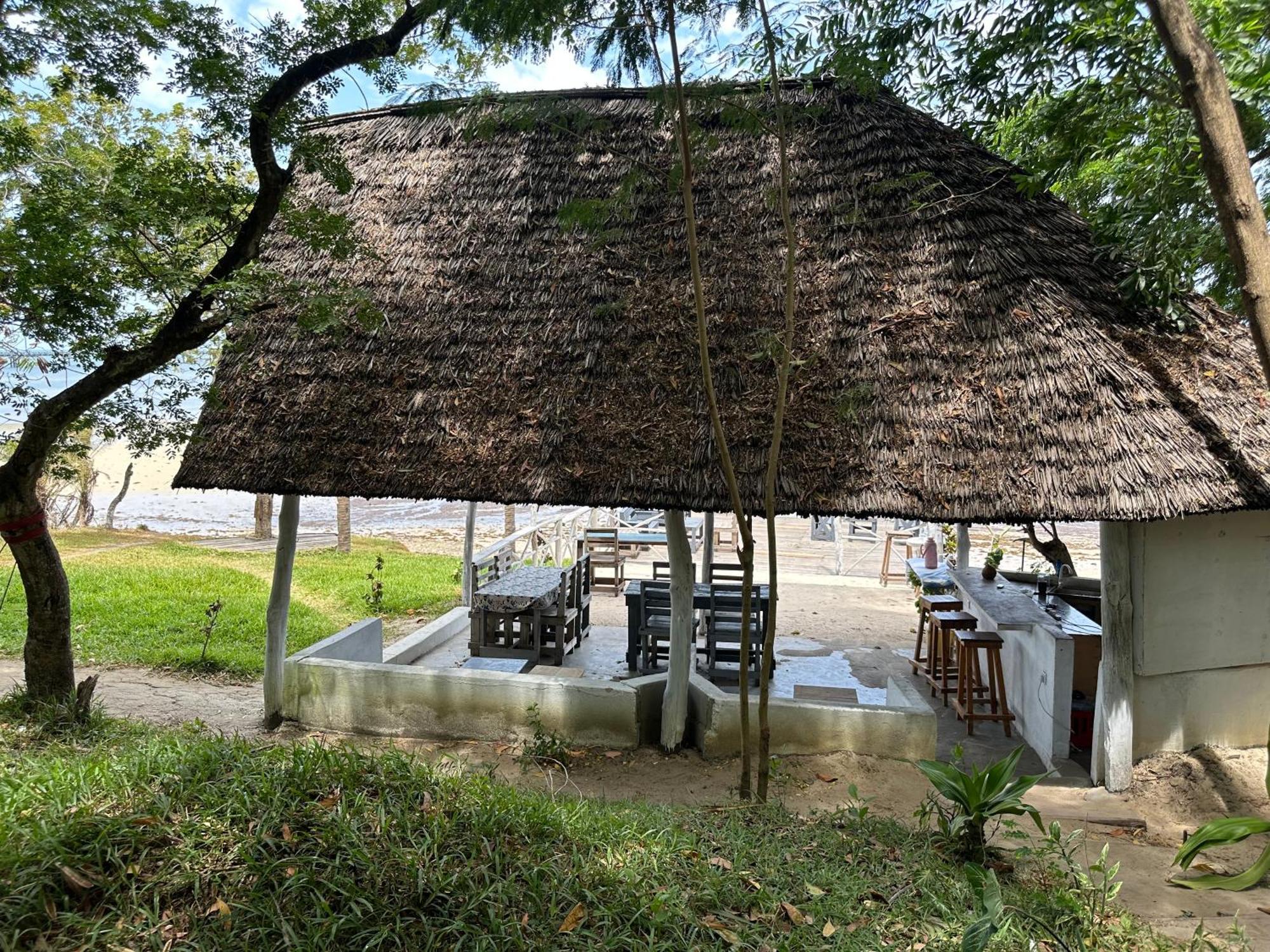 Maweni Beach Bungalows Килиндони Екстериор снимка