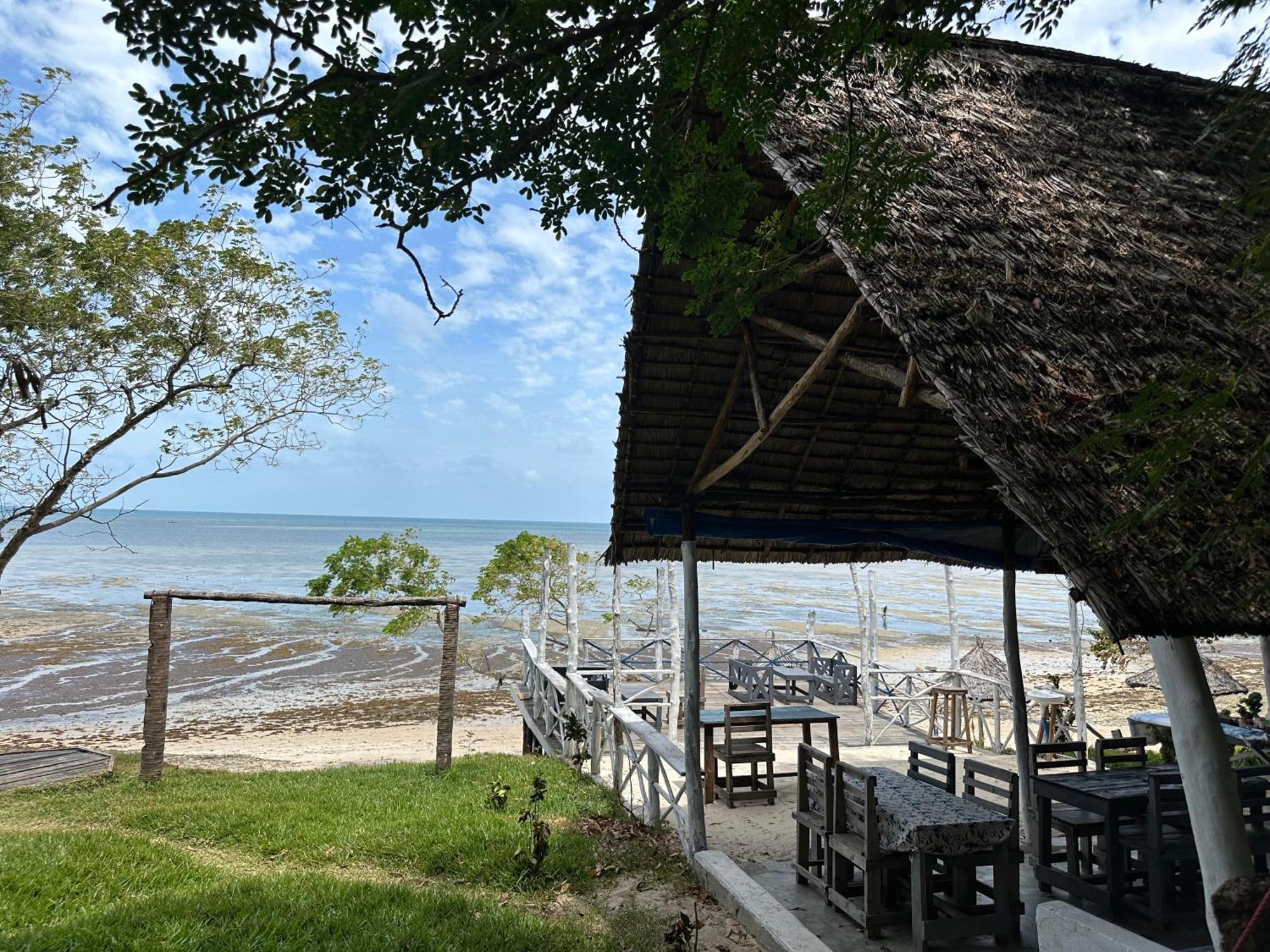 Maweni Beach Bungalows Килиндони Екстериор снимка